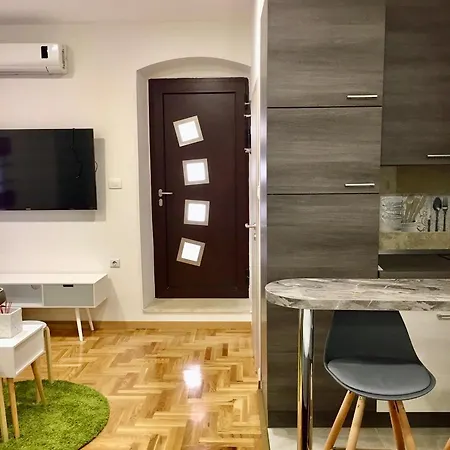 Sweet Studio Apartment Living In Rijeka Exterior photo