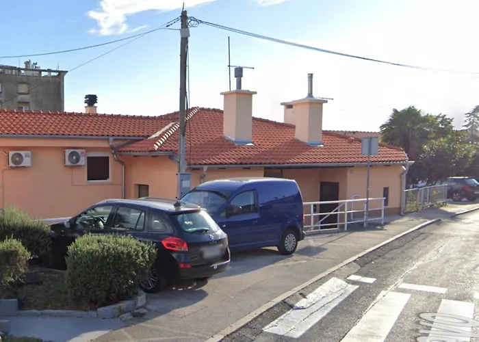 Sweet Studio Apartment Living In Rijeka